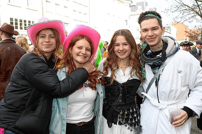 Bild 11: Konstanzer Straßenfasnacht 2025: Die besten Bilder vom Schmotzigen Dunschtig