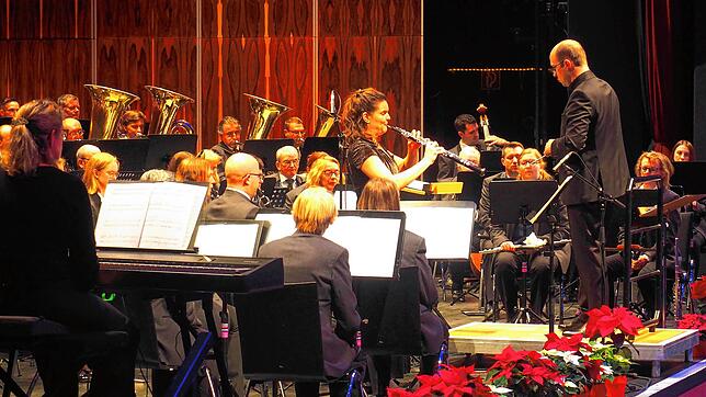 In dem komplexen, vielschichtigen Werk &bdquo;Legacy&ldquo;, von dem sich das Stadtorchester Singen das Festkonzert-Motto ...