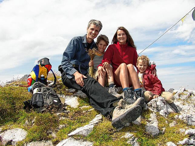 Ein Bild aus besseren Zeiten: Jonas 2007 mit seiner Familie auf Urlaub im österreichischen Leutasch.