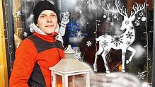 Die letzten Vorbereitungen laufen, so Daniel Ferrari. Lichterketten und Laternen sorgen für weihnachtliches Feeling auf dem ...