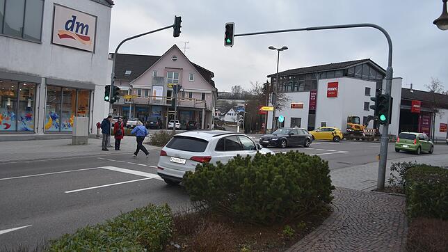 Discounter sorgen in Jestetten für eine enorme Verkehrsbelastung. An den Werktagen rollen rund 22&nbsp;000 Fahrzeuge durch den Ort.