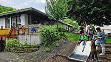 71 Kinder besuchen das Kinderhaus Sipplingen aktuell. Die Leiterin sieht an mehreren Stellen Sanierungsbedarf, die Gemeinde will ...