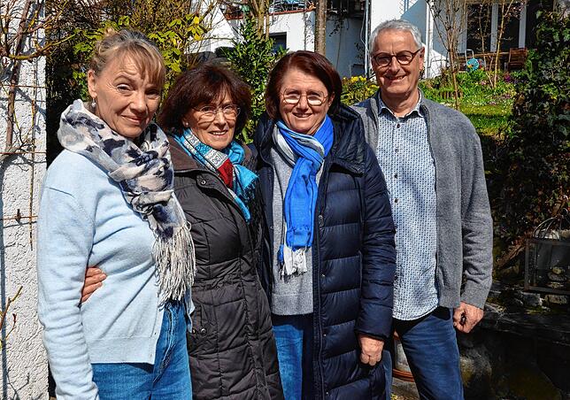 Haben aus Anlass des Weltwassertages zum Pressegespräch über das Wasserprojekt in Huancaray eingeladen: Regina Lorenz, Helga ...