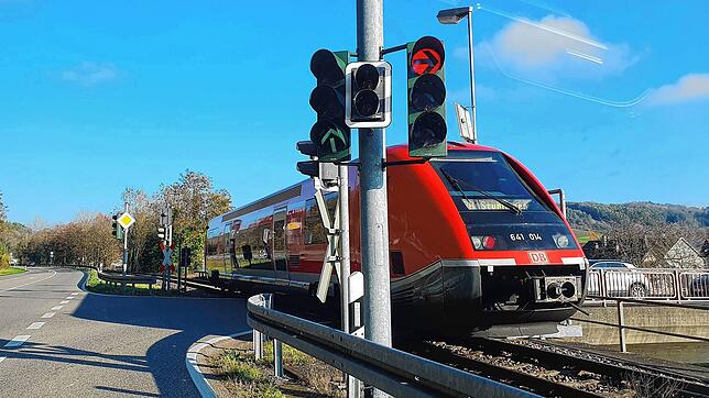 Noch verkehren auf der Bahnstrecke im Wutachtal nur Schülerzüge. Am 8. Januar startet der sogenannte Vorlaufbetrieb. Dazu wird ein ...