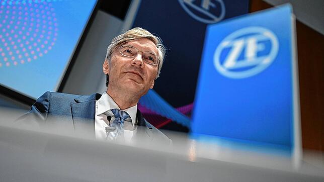 Wechselt zu Jahresbeginn 2023 vom ZF-Chefsessel zu einem Vermögensverwalter in die Schweiz: Wolf-Henning Scheider. In seiner Amtszeit ...
