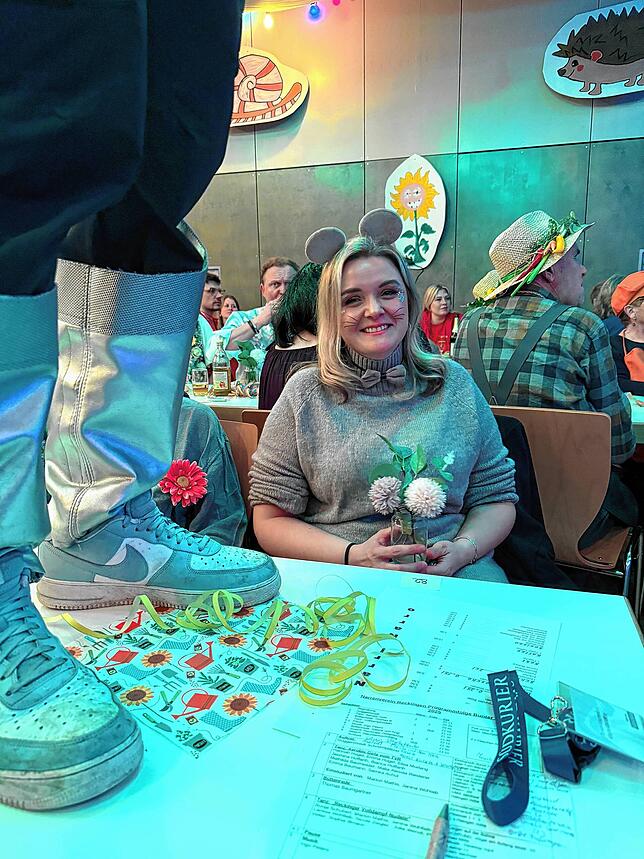 Bild 29: Bunte Fasnacht in Reckingen: Fasnachtsgärtner zeigen, wie man richtig feiert!