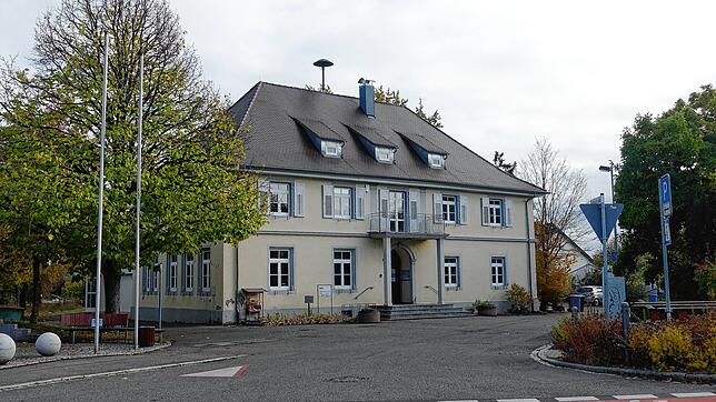 Wirbel um das Böhringer Rathaus, das aufgegeben werden soll, wenn im Zuge der Ortskernsanierung ein neues Dorfgemeinschaftshaus ...