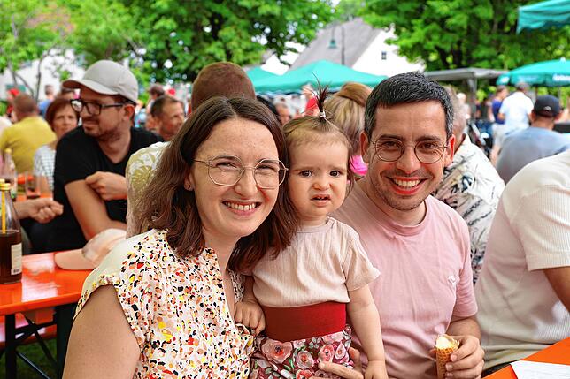 Bild 10: Das Dorffest in Aach-Linz lockt viele Besucher