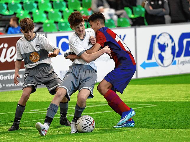 Bild 16: Europas beste U-15-Fußball-Teams in Friedrichshafen! Unsere besten Bilder vom MTU-Cup, Teil 1!