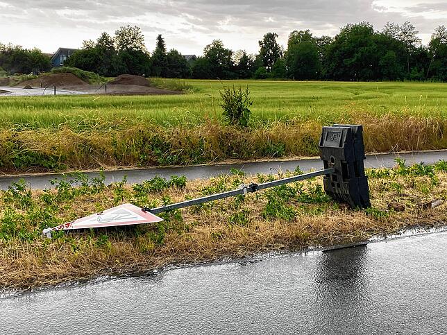 Etliche Schilder und Bauzäune in Pfullendorf wurden umgeworfen, starke Schäden gab es aber nicht.