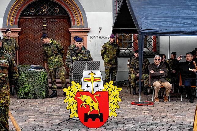 Bild 16: Bilder der beeindruckenden Bundeswehr-Parade vor dem Villinger Münster