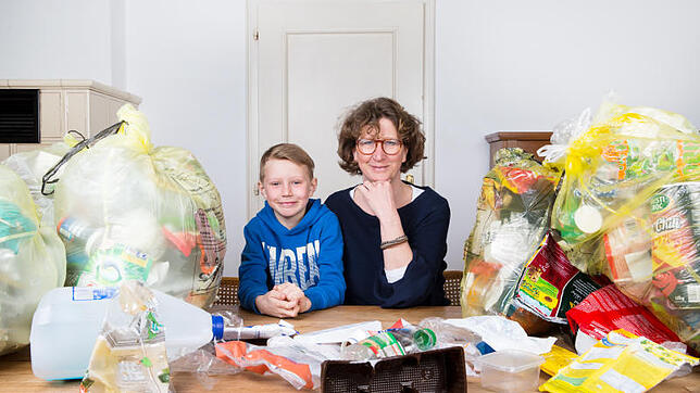 Haben sich vorgenommen, deutlich weniger Plastikmüll zu produzieren: SÜDKURIER-Redakteurin Kerstin Mommsen und ihr Sohn Paul.