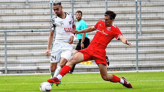 Maxime Foulon (links) konnte wieder beschwerdefrei trainieren und bietet FC 08-Coach Yahyaijan eine weitere Alternative in der Offensive.