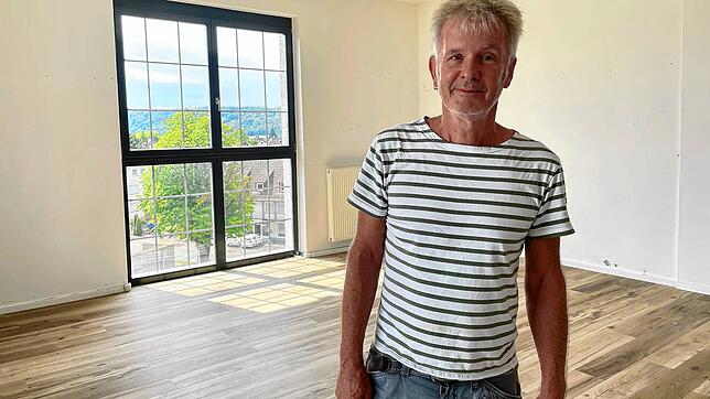 Detlev Eilhardt steht in einem leeren Raum im Gottmadinger Sudturm. Am liebsten würde er schon loslegen. Aber des dauert noch eine ...