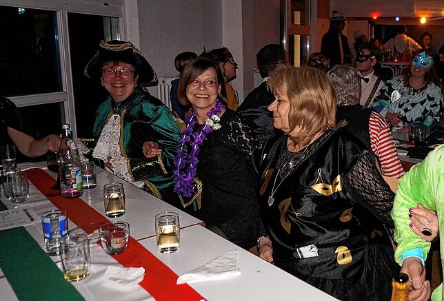 Bild 7: Mit italienischem Flair: Alle Bilder von der Pfarrfasnacht in Tiengen