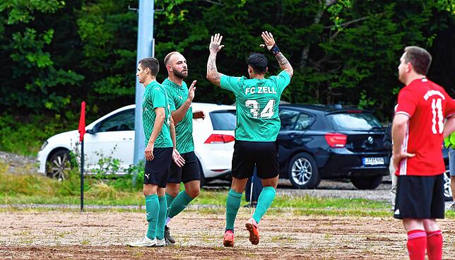 Bild 43: FC Zell siegt 4:1 beim „roten Dino“ SV Häg-Ehrsberg – und wir haben Bilder!