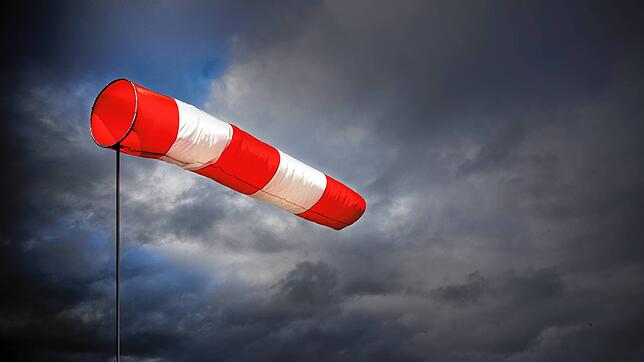 Der Wetterdienst warnt vor Sturm- und Orkanböen im Südwesten.