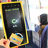 Die E-Card ist seit dem 22.&nbsp;Dezember gültig und kann von Kunden zum Busfahren genutzt werden. Beim Ein- und Auschecken gibt es ...
