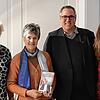 Die Initiatorinnen des Lauchringer Kirchenstreiks Karin Höhl, Gertrud Bernauer-Eckert und Ulrika Schirmaier (von links) tauschen sich ...