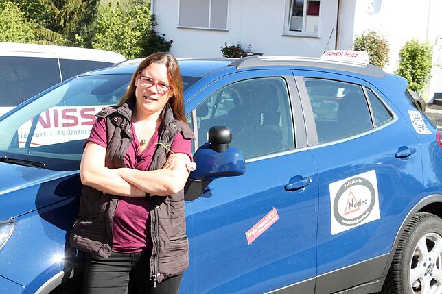 Die mehrwöchige Zwangspause ihrer Fahrschule trifft die Jungunternehmerin Nadine Kolb nach eigenem Bekunden hart. Erst von rund einem ...