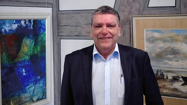Bürgermeister Andreas Schmid gibt einen Ausblick auf 2025 mit Vorbehalt. Der kommunale Haushalt von Öhningen wird erst im April erstellt ...