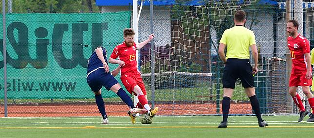 Bild 33: FC Wallbach holt die Punkte mit dem 1:0 beim VfB Waldshut &ndash; und wir haben Bilder!