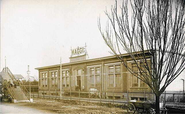 Ein frühes Bild des Speditionsgebäude der Maggi, aufgenommen 1898.