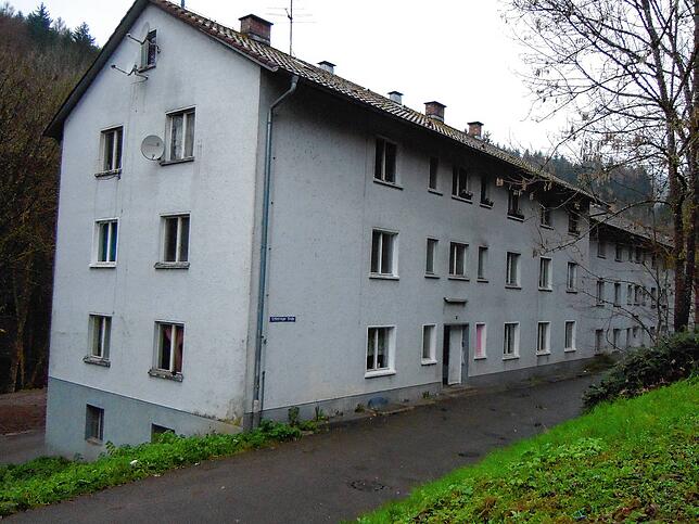 In diesem Haus mit Sozialwohnungen an der Schmitzinger Straße in Waldshut lebte die Frau, deren Torso am 7. Dezember 2014 nur rund 150 ...