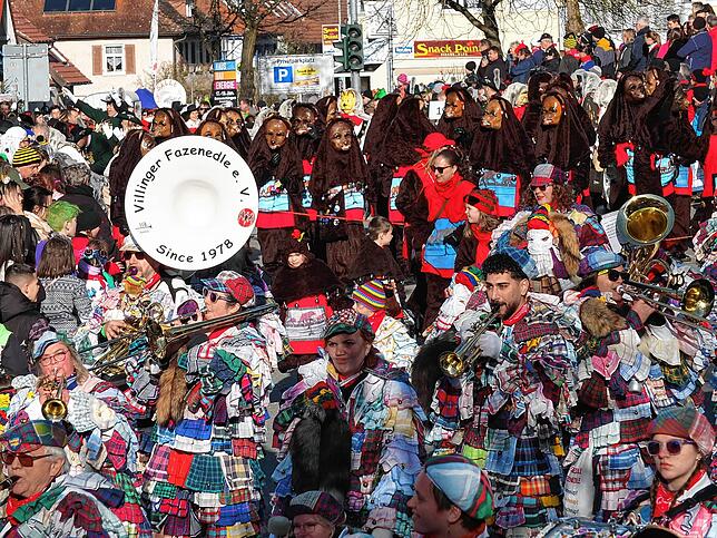 Bild 24: Großer Jubiläumsumzug der Narren in Niedereschach – Teil 1
