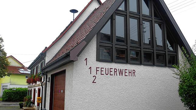 Die Sanierung des Feuerwehrhauses hat der Frohnstetter Ortschaftsrat ganz oben auf die Prioritätenliste gesetzt. Bild: Neusch