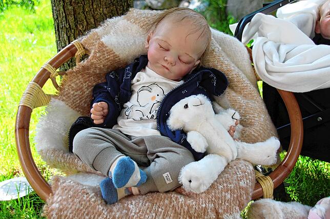 Täuschend echt. Magdalene Moosz‘s erste handgefertigte Reborn Puppe. Von ihr könnte sich die Künstlerin nie trennen.
