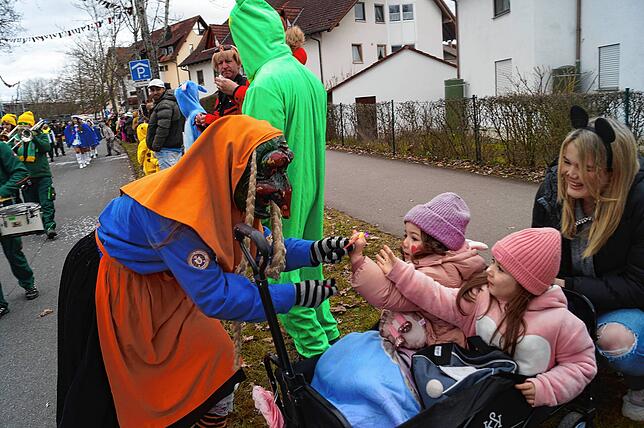 Zu den Allerkleinsten können die Hexen richtig lieb sein.