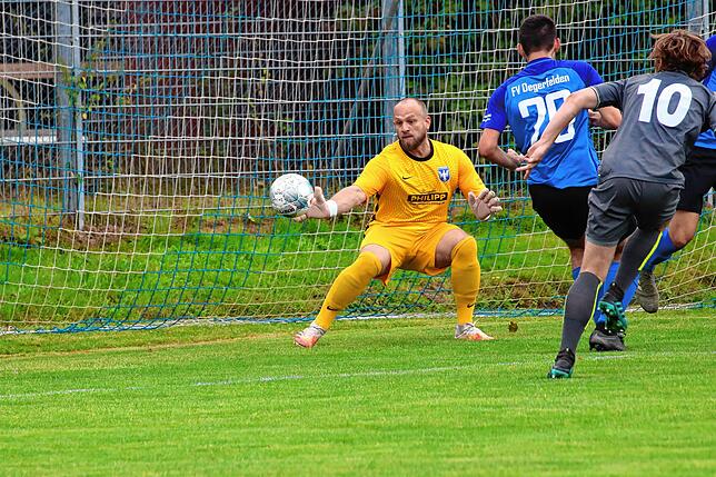 Bild 18: FC Hauingen fegt den FV Degerfelden mit 10:1 vom Platz &ndash; und wir haben Bilder vom Spiel