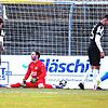 Der erste Rückschlag der Partie. FC 08-Torhüter Marius Kaiser enttäuscht am Boden nach dem 0:1 der Walldorfer. Foto: Müller