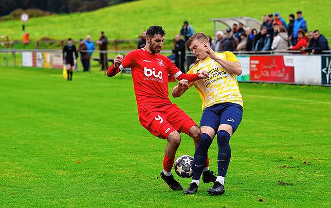 Bild 1: Die besten Bilder der Landesliga-Partie zwischen der SG Dettingen-Dingelsdorf und dem SV Geisingen