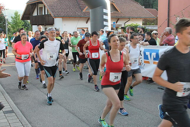 Bild 20: Hardy Flum gewinnt den 9. Klettgaulauf des TV Erzingen &ndash; und wir haben die Bilder!