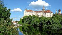 Das Hohenzollernschloss prägt das Stadtbild Sigmaringens.
