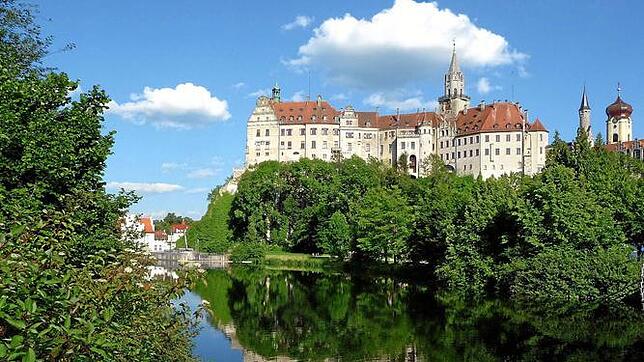 Das Hohenzollernschloss prägt das Stadtbild Sigmaringens.