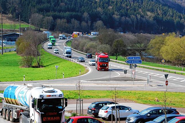 Bei der Autobahnauffahrt Geisingen gelangen die bei Bad Dürrheim umgeleiteten Verkehrsteilnehmer wieder zurück auf die Autobahn.