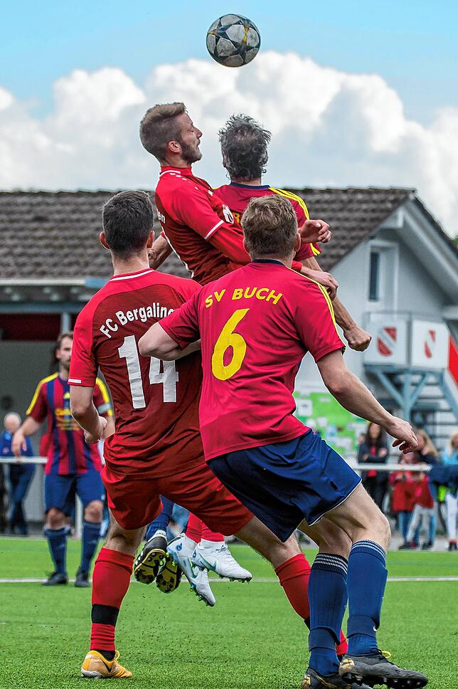 Bild 28: FC Bergalingen feiert den Titel durch einen 3:2-Sieg gegen den SV Buch II &ndash; und wir haben Bilder!