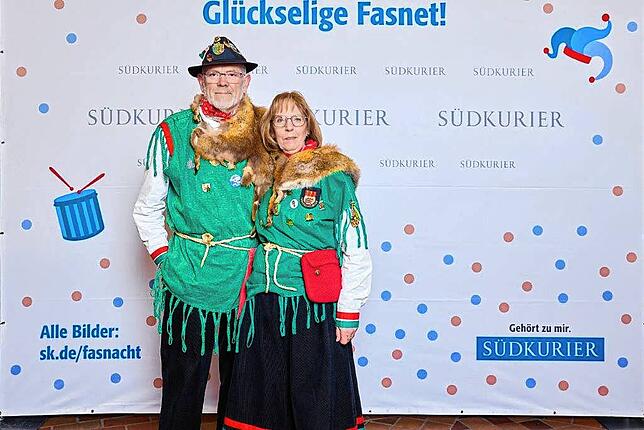 Bild 18: Gute Laune vor der SÜDKURIER-VIP-Wand bei der Fernsehfasnacht