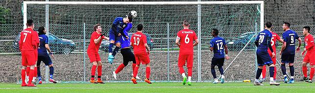Bild 20: VfB Waldshut düpiert Schlusslicht FC Tiengen 08 im Derby mit 7:0 &ndash; und wir haben Bilder!