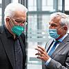 Winfried Kretschmann (Bündnis 90/Die Grünen, l), Ministerpräsident von Baden-Württemberg, und Thomas Strobl (CDU), Innenminister von ...