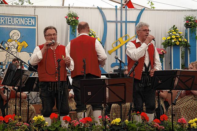 Bild 22: Bilder vom Sonntagsfrühschoppen beim Blütenfest in Oberteuringen