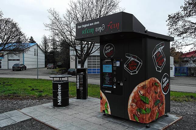 Geschäftsidee für ein kleines Stück Italien in der Bodenseeregion: Der Pizzaautomat vom Lieferservice „klein und fein“ in ...