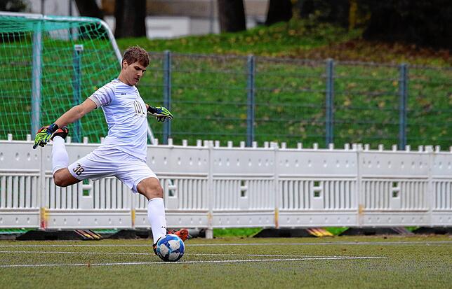 Bild 4: Unsere Bildergalerie des Verbandsliga-Duells zwischen dem ESV Südstern Singen und dem Offenburger FV