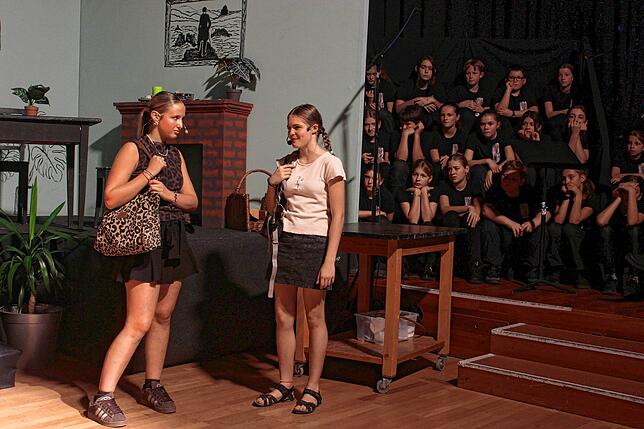 Bild 7: „Abgestempelt“: Realschule zeigt eigenes Musical