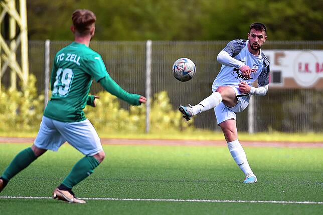 Bild 28: VfB Waldshut unterliegt mit 1:4 beim FC Zell – und wir haben Bilder!