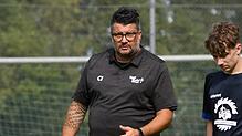Trainer Carmine Italiano und die SG Riedöschingen/Hondingen feiern einen hochverdienten 3:2-Erfolg über den SV TuS Immendingen.