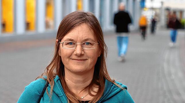 Petra Quintini engagiert sich bei der Stolpersteininitiative. Als Erinnerungsarbeiterin recherchiert sie Biografien der Konstanzer Opfer ...